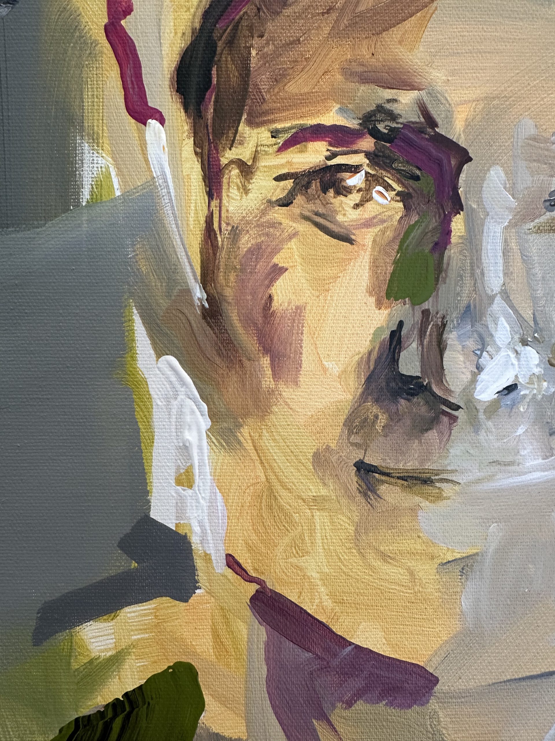 Anschnitt eines Gesichtes, goldocker und magenta - Acrylfarben