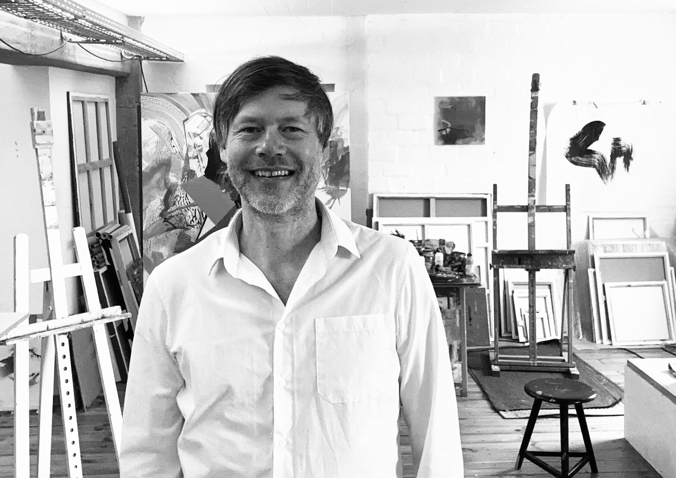 der bildende Künstler Jan Helbig im Atelier